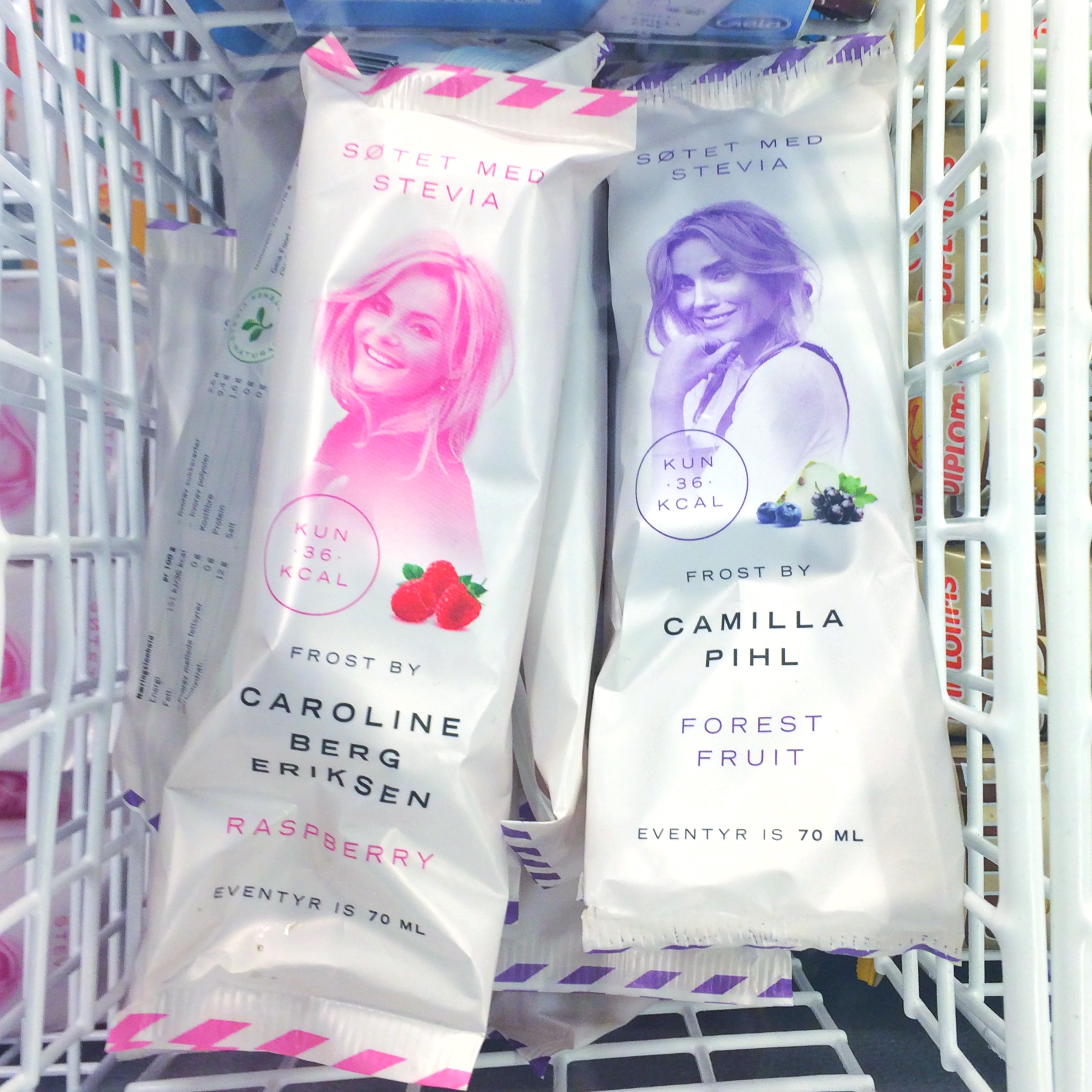 Nå kan du slikke Camilla og Caroline!